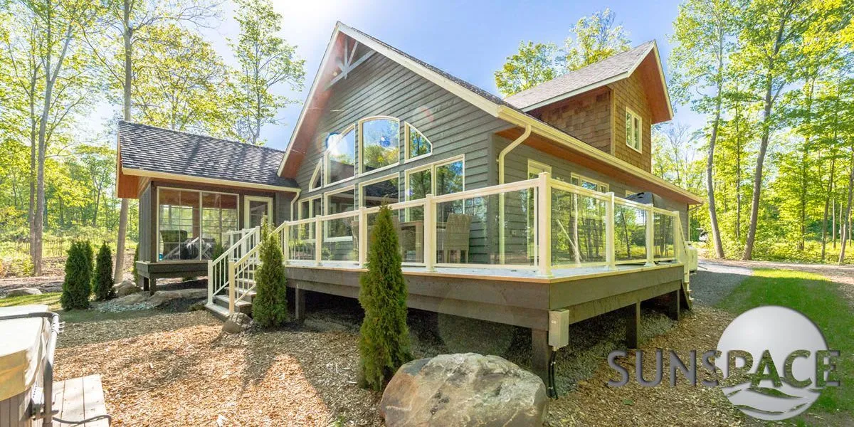 sunspace-traditional-glass-railing_0004-panorama-444ae454a98fceb4cf3421c0d0ba0341-5e19cbc415f0d