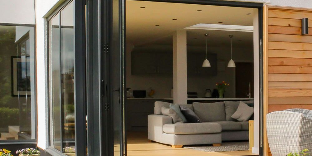 weathermaster-plus-bifold-door-01-panorama-7e808d15effbe49287f29bfa22b7157b-5e17b0c9b470a