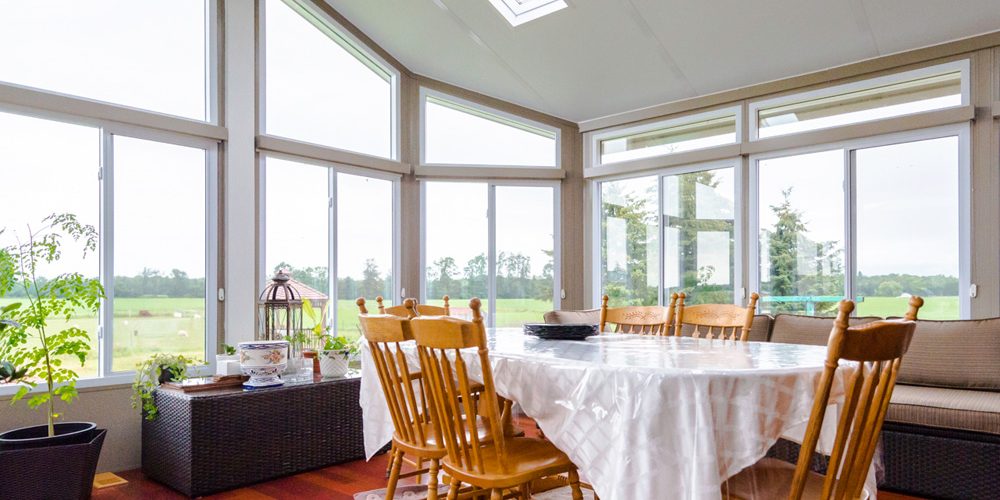 What Features Should A Sunroom Have For Cold...