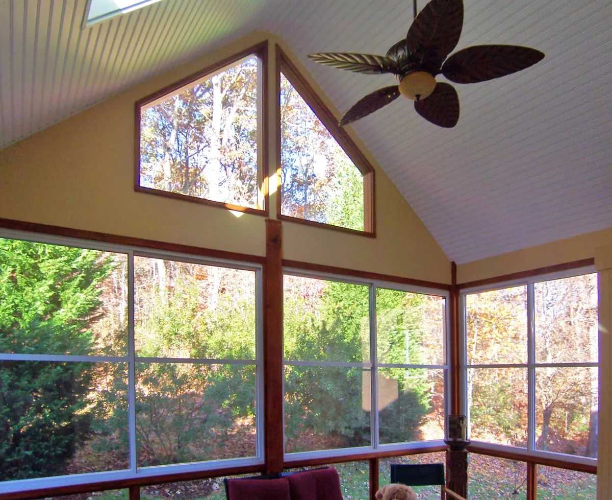 Custom Sunroom Options for Rhode Island Homeowners